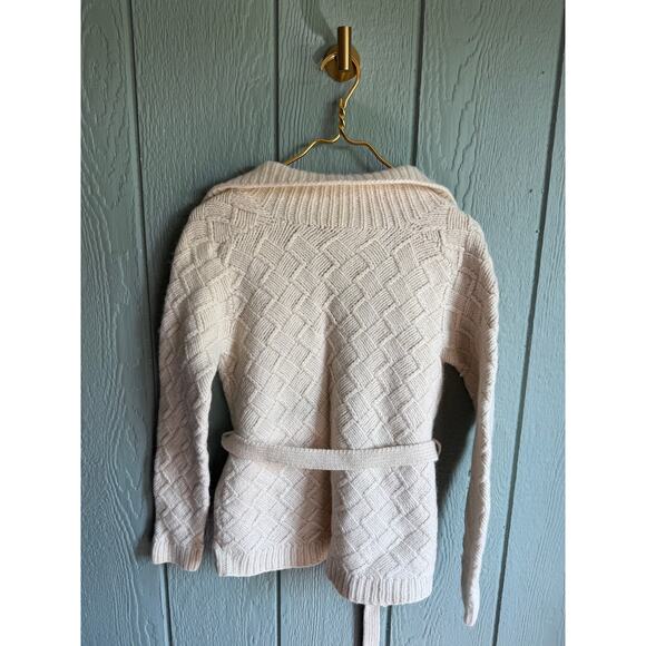Women's Express Hand Knit Chunky Sweater Cardigan, Medium - Picture 6 of 7